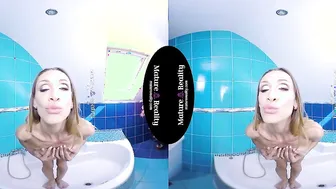 MatureReality VR - Dyke Matures