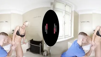 RealityLovers - Erotic Stepmom inside family VR porn