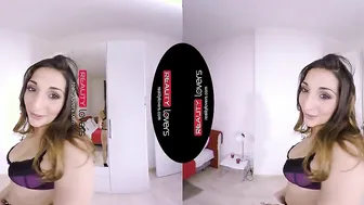 RealityLovers - Ravishing Hispanic loves the challenge VR