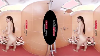 RealityLovers - Shower Allurement with Anna