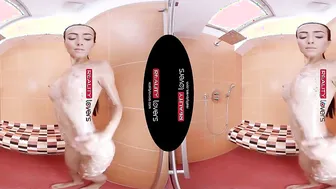 RealityLovers - Shower Allurement with Anna