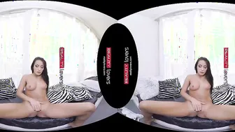 RealityLovers VR - Beauty Kitten and her Juicebox