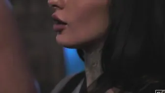 Deep Suck porn video – Whos Into Control - S12:E5