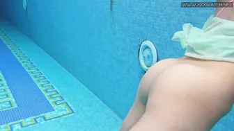 Sexiest skinny 18 year old Lizi Vogue swims nude inside the pool