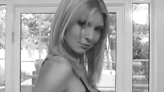 Kelle Marie Loves Playing With Other Girls