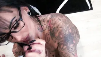 POV Sex with a Tattooed German Milf in the Bathtub