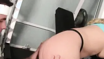 slut with camel toe its getting fuck on the Gym