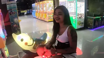 Thai amateur teen GF plays with vibrator