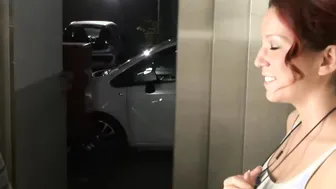 German slut has hot spontaneous sex in the lift