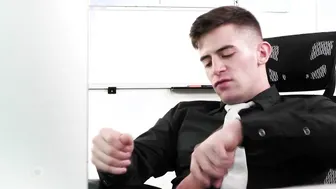 Horny guy Trevoer Brooks blowjob his boss Jordan Starr