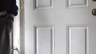Nervous porn video – Nervous Pizza man accepts head