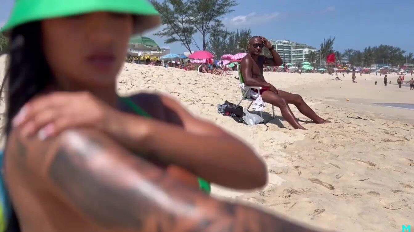 Hard sex with a fan who recognized me on the beaches of Brazil pic pic