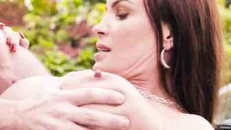 Mamas Vehicle Wash Film With Diamond Foxxx Kyle Mason - Brazzers Official
