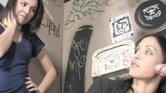 MILF shows blowjob trick to stepdaughter