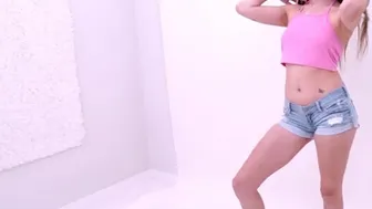 Incredibly Cute 19yo Teen gives blowjob in studio