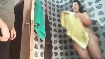 Stepsister nude into WC catch me masturbating and gives me a bj