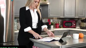 Step-daughter's Big Boobs Get A Facial Load From Dad In Home Video