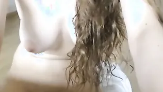 Busty Babe having a good time masturbating