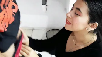 Inside exchange for cash I offer my best friend a incredible sexy head