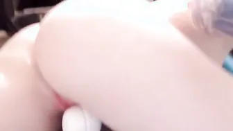Busty Chick vibrating her wet pussy for you