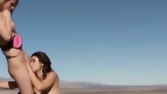 Outdoor scissoring with Jayme Langford and her dyke babe