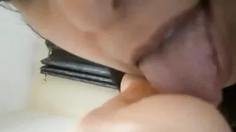 Goddess Mexican chick Tries Out Her New Fucking Machine