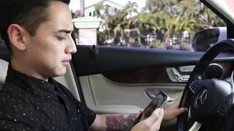 Arab teen lost phone but he brought it