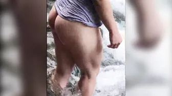 Beauty women into the river shows me her hooters and give me a head