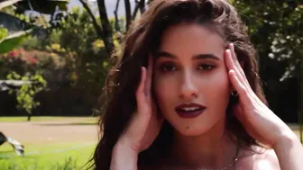 Megan Blake showed her perfect big tits