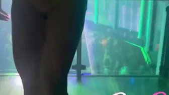 The blonde mom danced nude into the club and nobody noticed And there was more fun at the motel right? - www.denybarbie.com.br