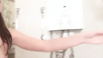 Teen on the rag toys her tight pussy