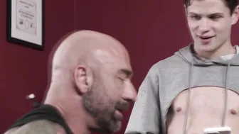 Cheerleading Coach's Dirty Secret - Teen Cheers Up With A Hardcore Fuck