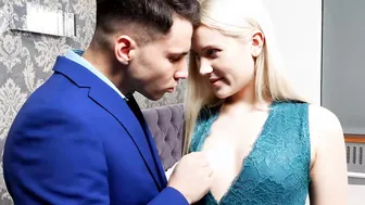 Hot blonde is great at fucking