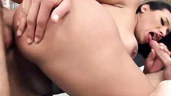 Shemale Cacau DiPaula getting barebacked by 2 guys