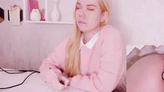 Helping my stepsister with homework but shes too distracted with vibro plug into her booty