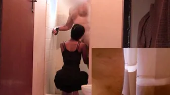 Delicious Ebony Skinny Babe Requires Interracial Cumshot Facial After Every Shower