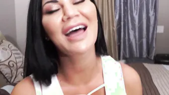 Jasmine Jae - Sons New Fiance Rather Have Her Father Inside Law