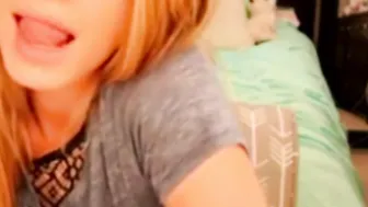 JOI Teen Wants You To Jerk To Her