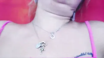 Vickys sucking off