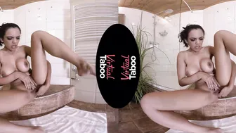 Hot MILF Sensual Bath Time with Sexy Blonde Mom - Erin Electra
