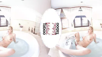 Bathtime With MILF Natalie