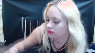 Busty Golddigger Let Fuck her Sweet Pussy