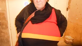 Je vous présente Valérie 115D  bbw mature française avec des seins monstrueux