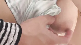 JAPANESE TURNED ON BITCH BLOWS A BIG PENIS BEFORE RIDE IT ROUGH ON THE BEACH