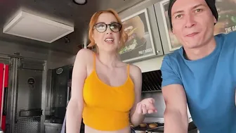 Scarlett Jones Opens Her Food Trunk For The First Time And Flashes Her Titted For More Customers - Reality Kings