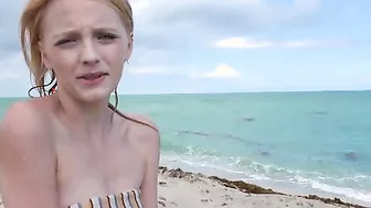 Kate Bloom is a tight little spinner who has found herself at the beach without