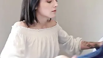 Rosalyn Sphinx has a rare disorder that causes her to have uncontrollable orgasms that she cant stop from coming. Living