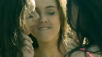 Jenna Satvia and Tiffany Drake kick off this charity event designed to bring awareness to breast cancer with a lingering