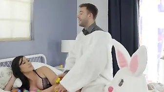 Early porn video – Jennifer White and her hubby are trying to keep their sex life as adventurous as possible. Early 1 morning Jennifer