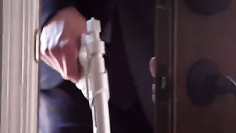 The MiB has received reports of unauthorized alien activity and has dispatched agents to investigate. 3 agents performance on the